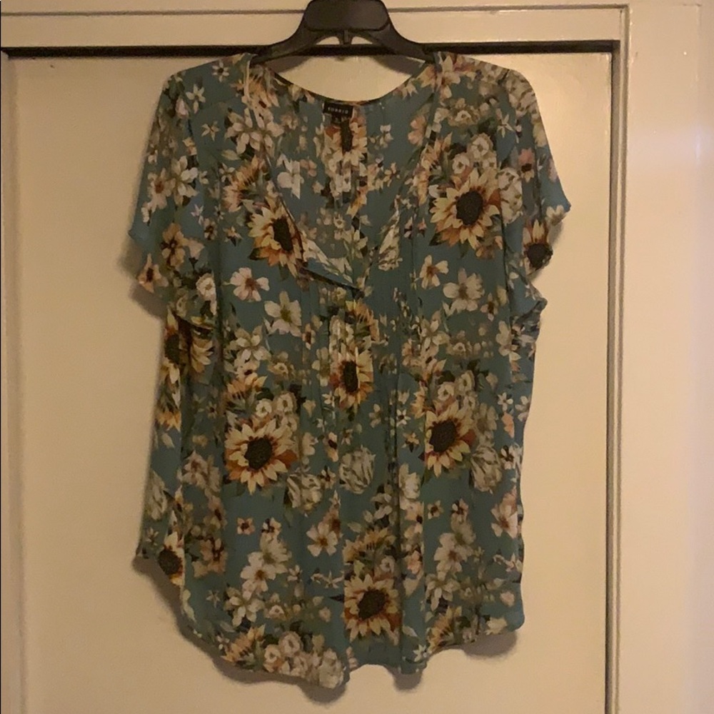 NWOT Chiffon Wildflower Top